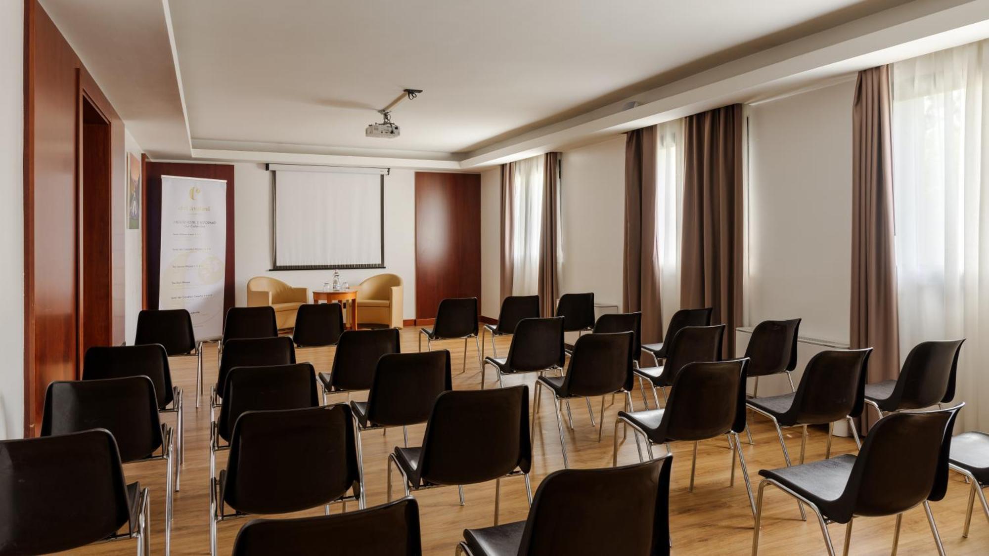 Hotel Dei Cavalieri Caserta - La Reggia Eksteriør bilde