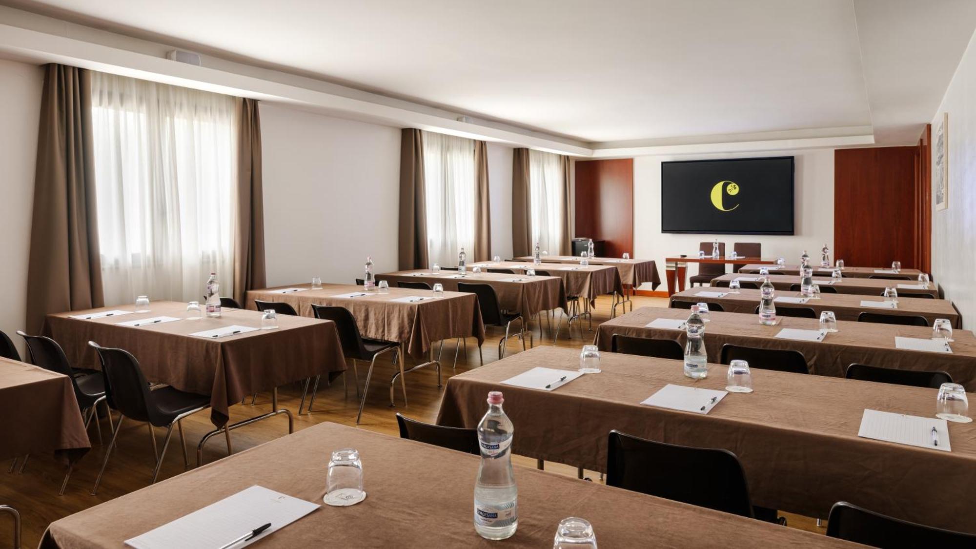 Hotel Dei Cavalieri Caserta - La Reggia Eksteriør bilde
