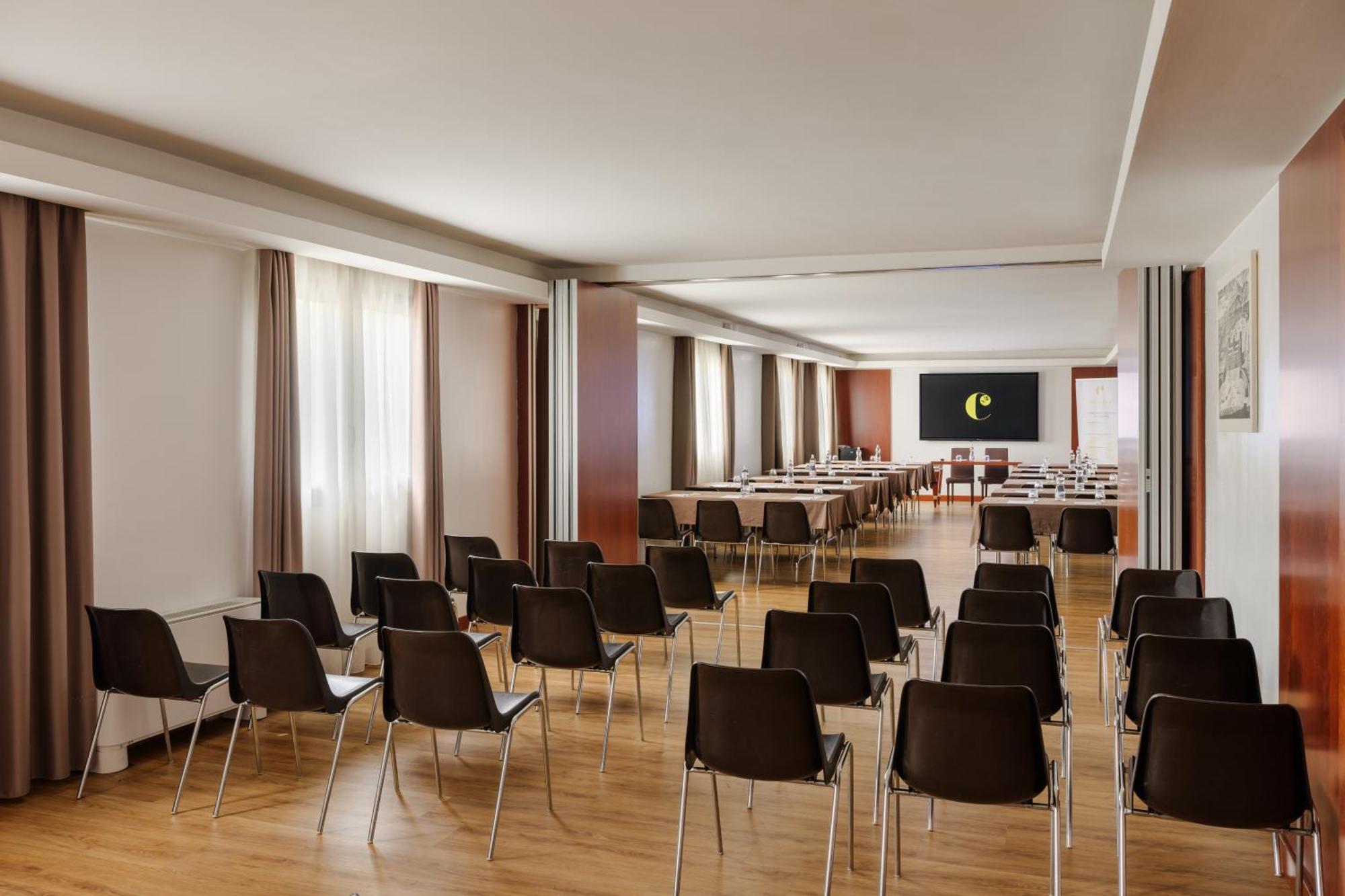 Hotel Dei Cavalieri Caserta - La Reggia Eksteriør bilde